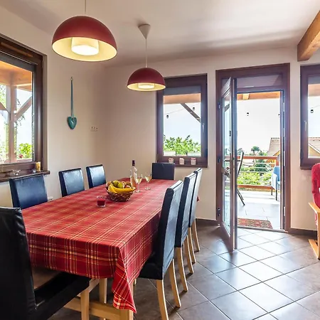 House With Panorama - Happy Ábrahámhegy